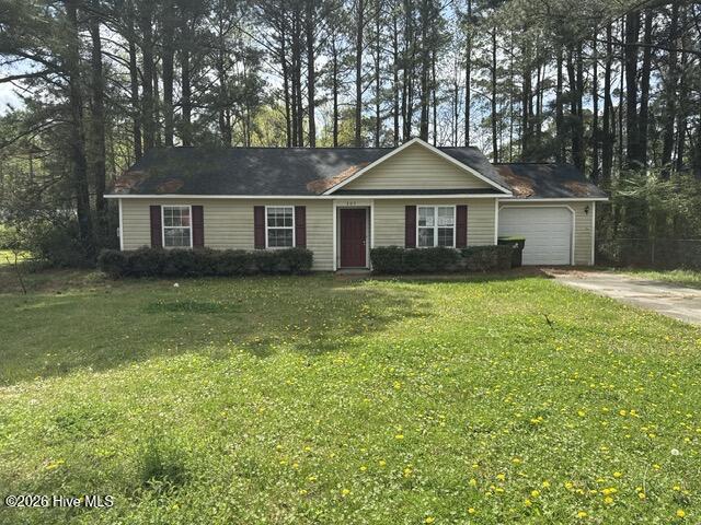 205 Commons Court New Bern, NC 28560 - Photo 1 of 15 205 Commons Dt Front View