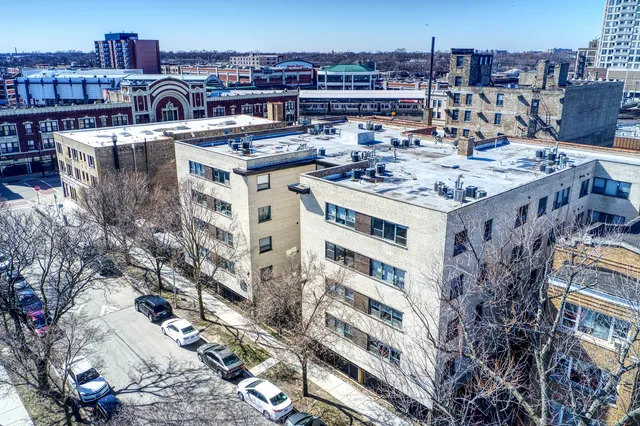 $2,300 | 7616 North Marshfield Avenue, Unit 407, Chicago, IL 60626