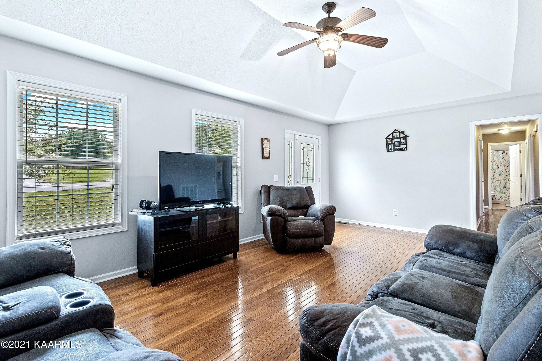 126 Country Way Road Vonore, TN 37885 - Photo 7 of 28 Gallery Image 7