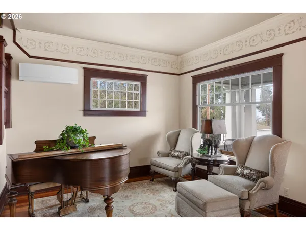 $450,000 | 837 Southeast Watson Lane, Roseburg, OR 97470