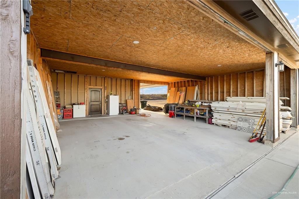 2991 North Us Highway Roma, TX 78584 - Photo 20 of 28 View of garage