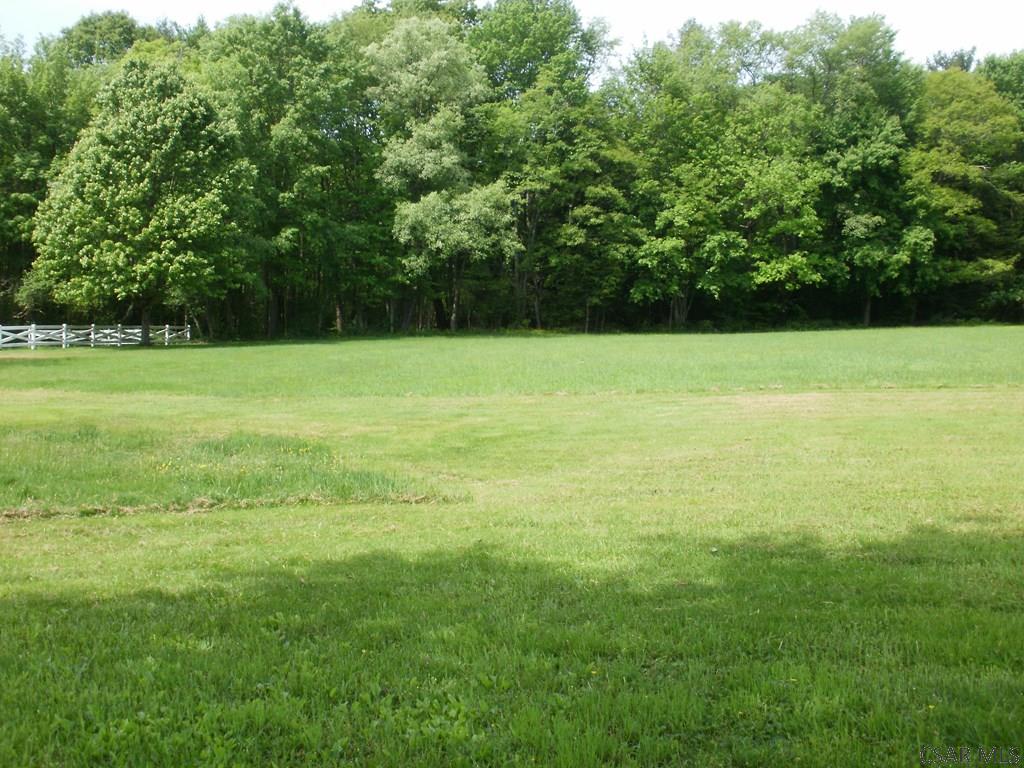 3045 Water Level Road Somerset, PA 15501 - Photo 9 of 22