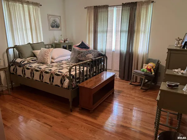 $185,000 | 7 Southvale Drive, Jacksonville, IL 62650