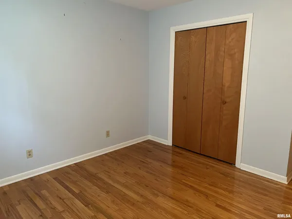 $185,000 | 7 Southvale Drive, Jacksonville, IL 62650