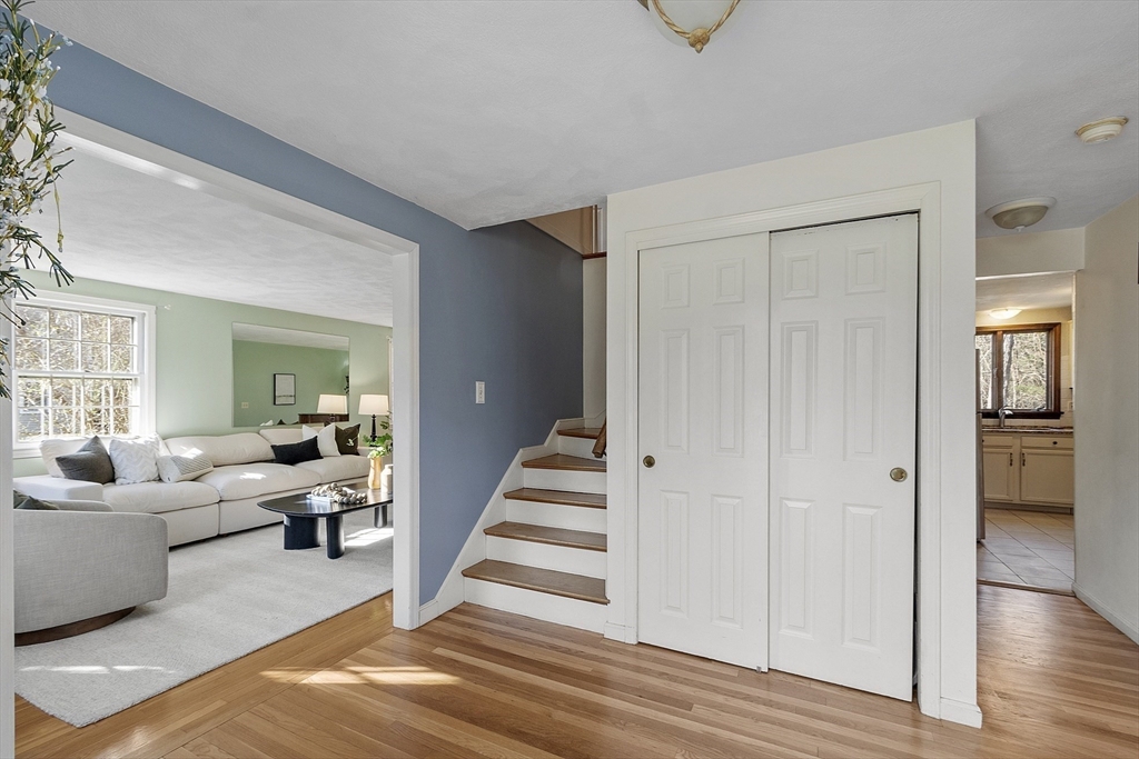 58 Brucewood Road East Acton, MA 01720 - Photo 3 of 41 Gallery Image 3