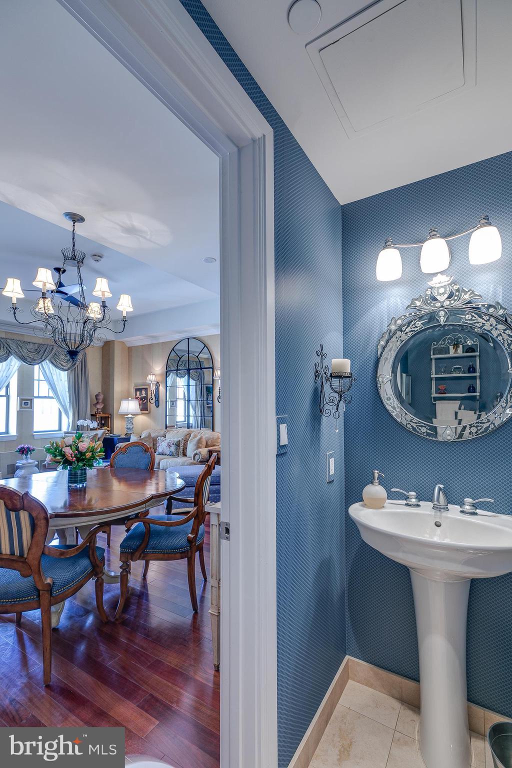 1701 Locust Street, Unit 2015 Philadelphia, PA 19103 - Photo 7 of 22