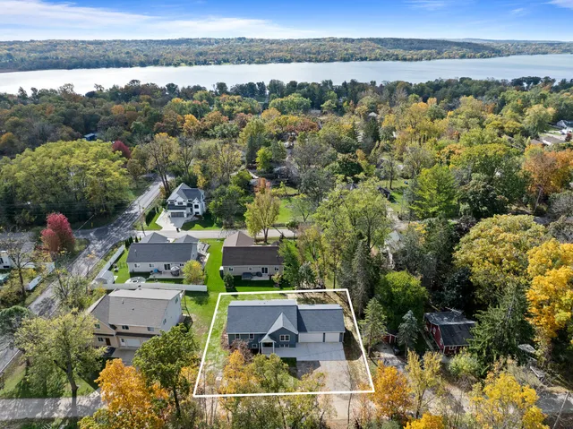 $565,000 | W3813 Magnolia Drive, Geneva, WI 53147
