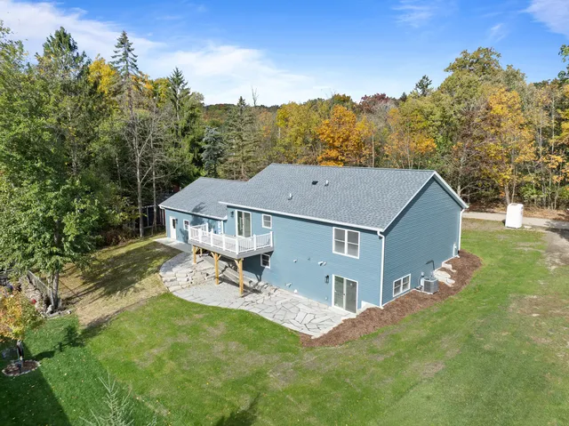 $565,000 | W3813 Magnolia Drive, Geneva, WI 53147