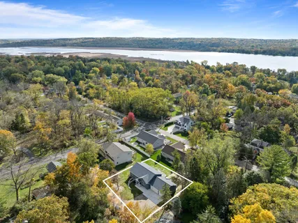 $565,000 | W3813 Magnolia Drive, Geneva, WI 53147