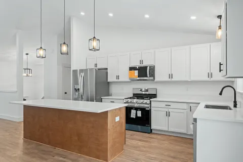 $565,000 | W3813 Magnolia Drive, Geneva, WI 53147