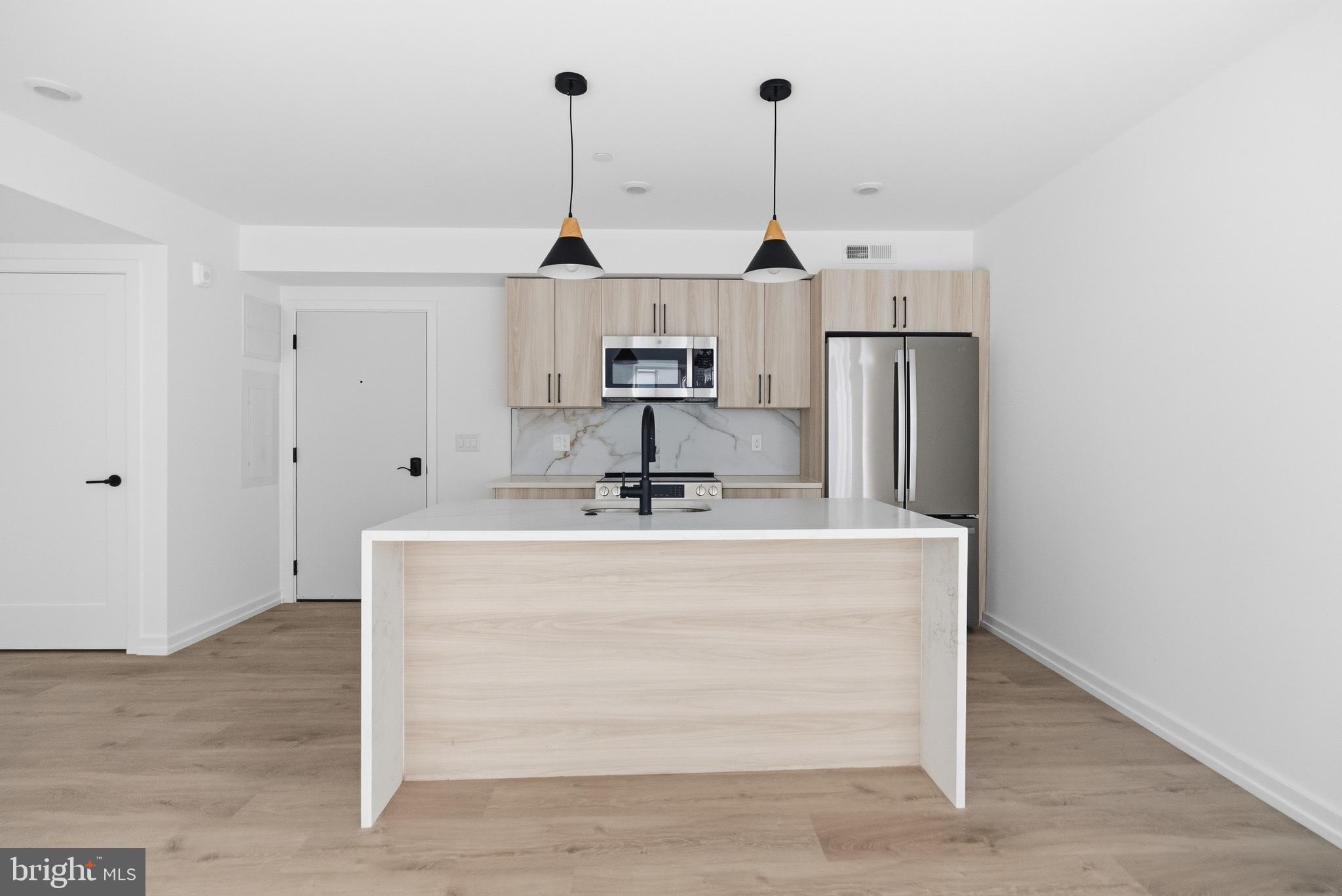 209 New Street, Unit 4F Philadelphia, PA 19106 - Photo 6 of 21