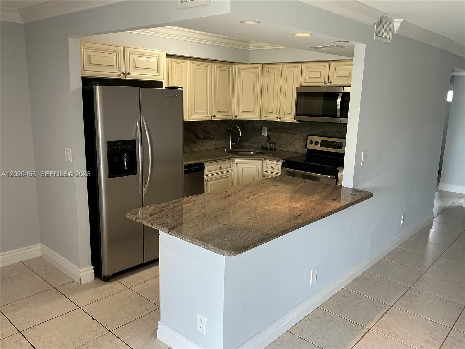 1321 Partridge Close, Unit 60 Pompano Beach, FL 33064 - Photo 3 of 32