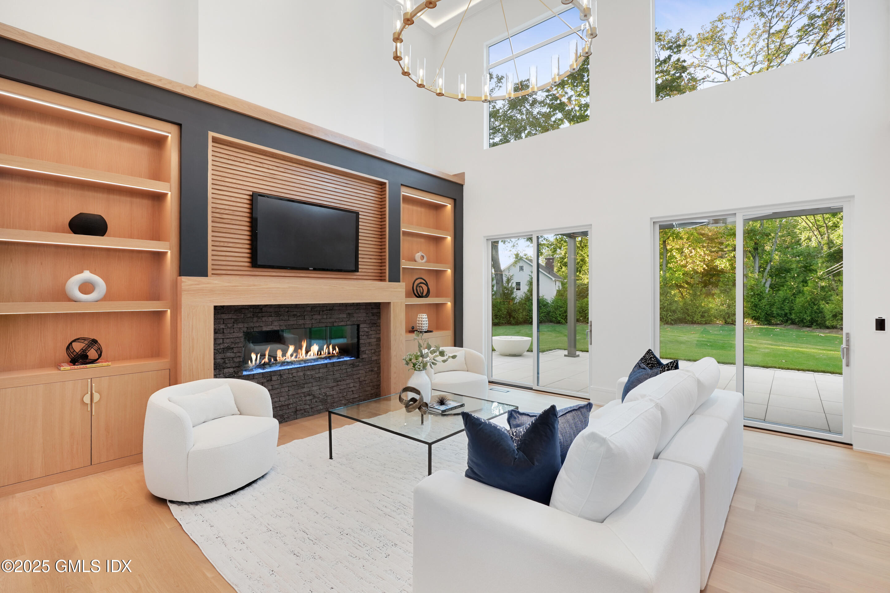 25 Dialstone Lane Riverside, CT 06878 - Photo 3 of 35 Family Room