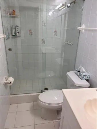 $1,900 | 4025 North Federal Highway, Unit 126A, Oakland Park, FL 33308