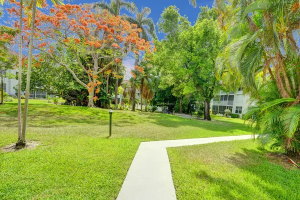 $1,900 | 4025 North Federal Highway, Unit 126A, Oakland Park, FL 33308