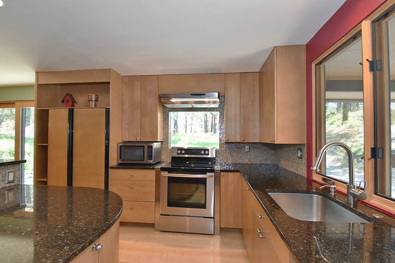 10913 South Andrus Road Cheney, WA 99004 - Photo 3 of 20