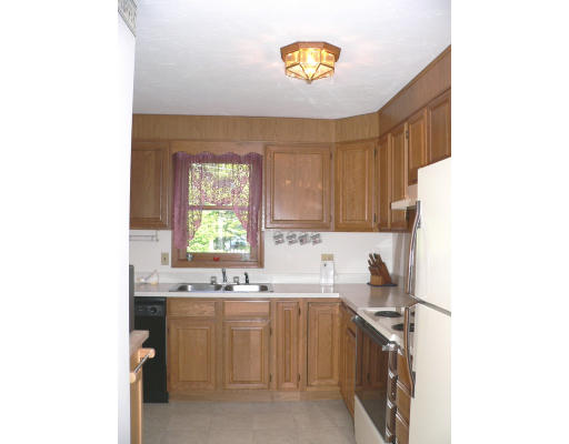 41 Boston Road, Unit D Sutton, MA 01590 - Photo 4 of 11