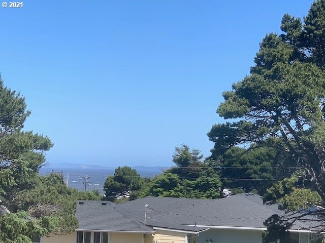 94613 Grange Road Gold Beach, OR 97444 - Photo 14 of 23