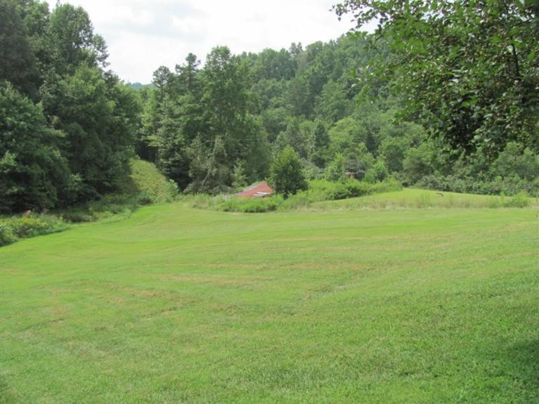 428 Seals Road Annville, KY 40402 - Photo 6 of 12 Photo 6