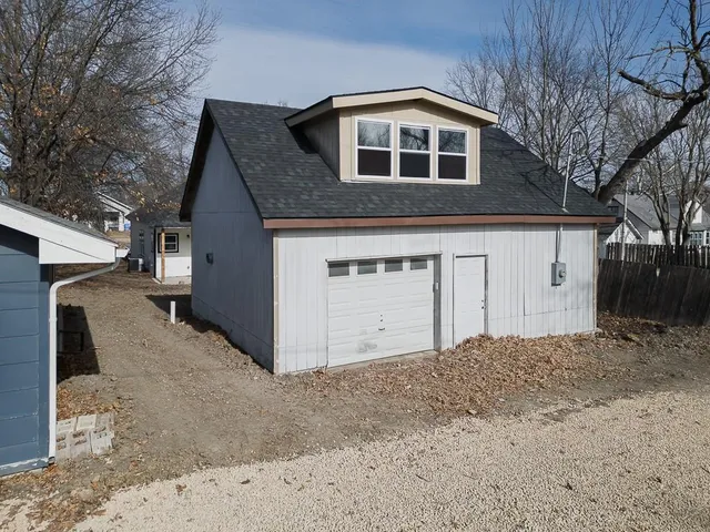 $229,950 | 308 East 2nd Street, Tonganoxie, KS 66086