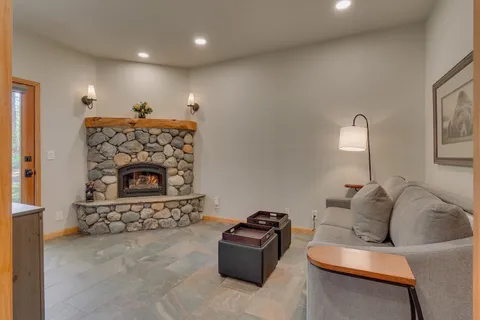 $1,385,000 | 14313 Hansel Avenue, Truckee, CA 96161