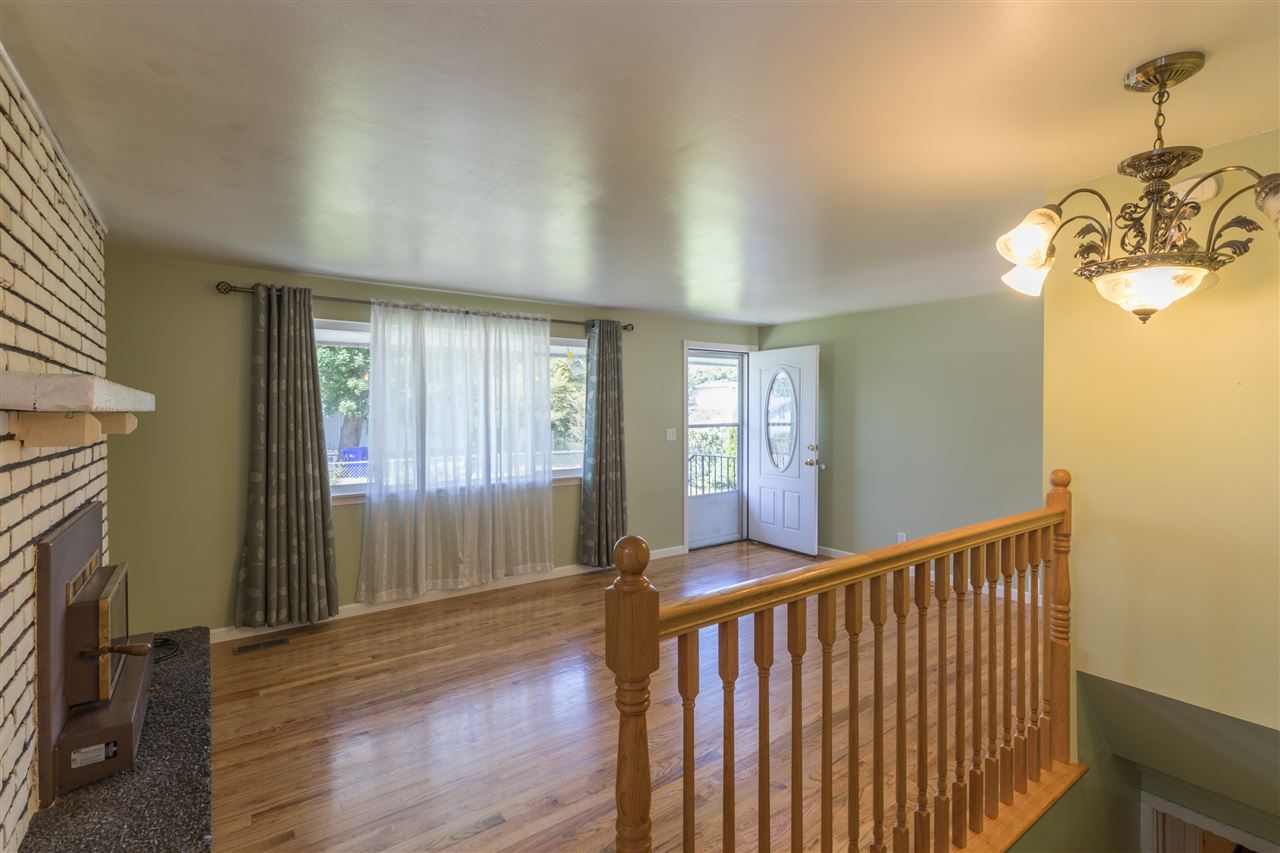 3712 North Center Road Spokane, WA 99212 - Photo 4 of 20