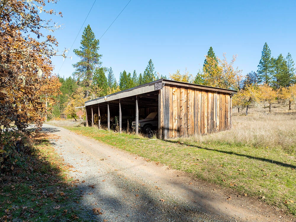 1263 Waldo Road Cave Junction, OR 97523 - Photo 66 of 82 64
