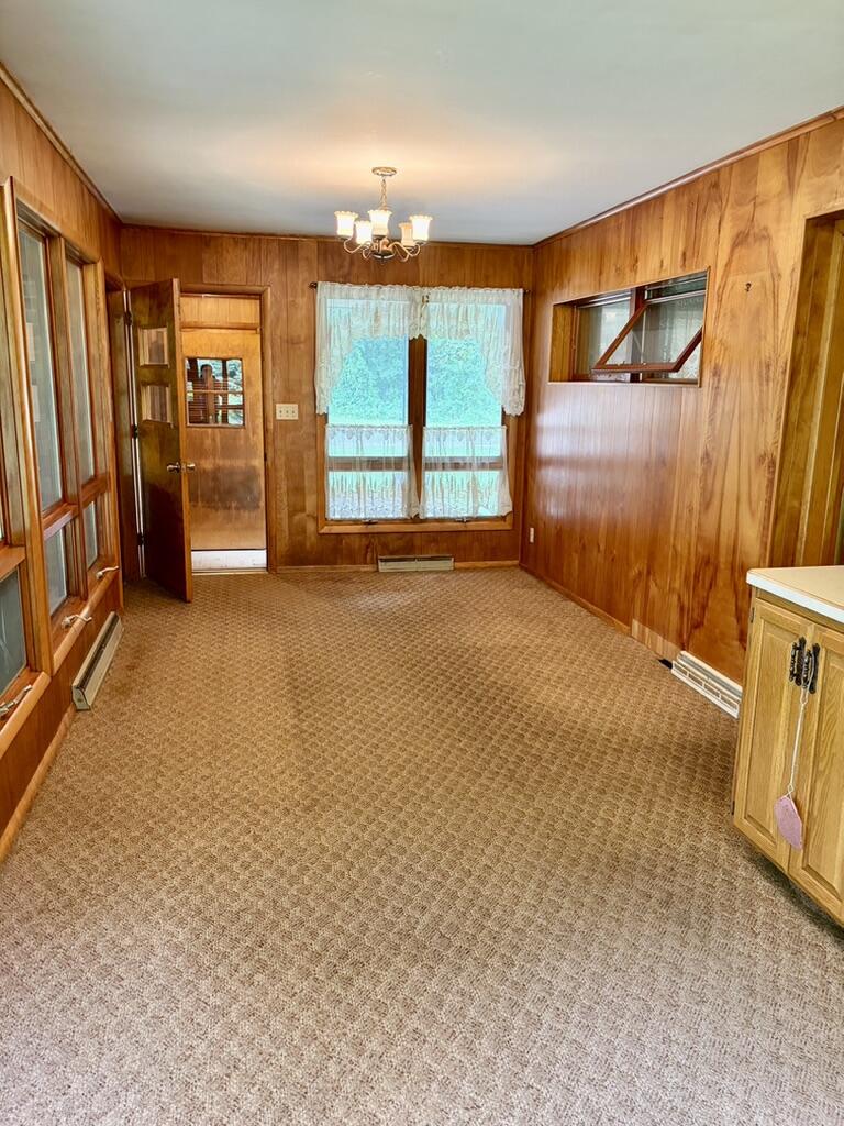 10399 Condit Road Albion, MI 49224 - Photo 11 of 47 Dining room