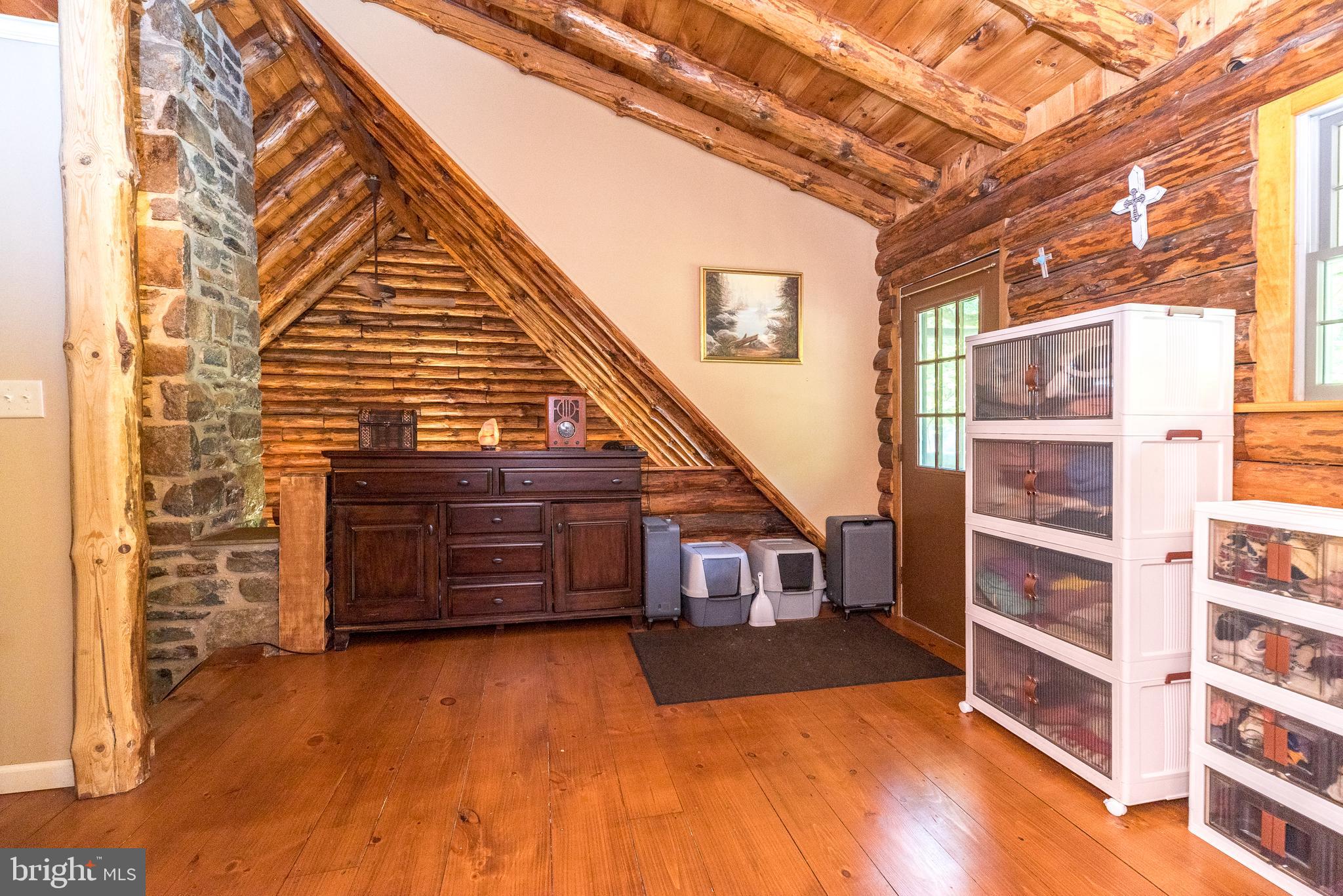 1502 Mission Road Quakertown, PA 18951 - Photo 26 of 52 Versatile loft
