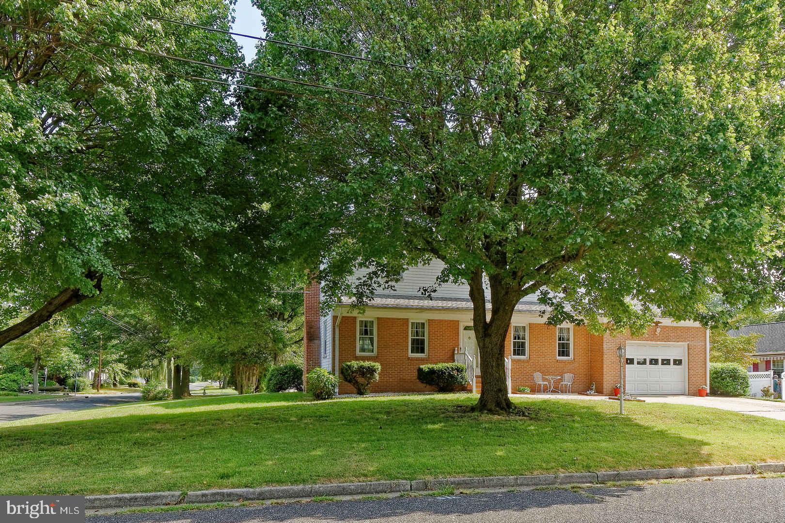138 Eaton Road Pennsville, NJ 08070 - Photo 2 of 29 Corner Property