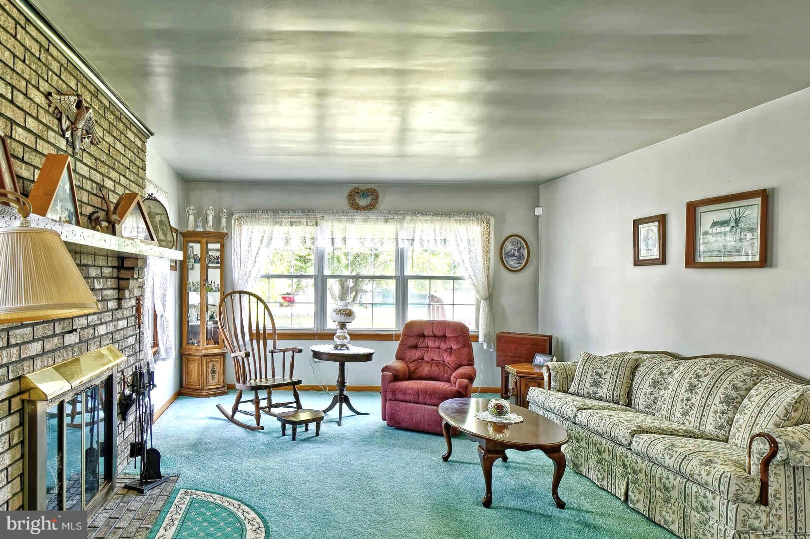138 Eaton Road Pennsville, NJ 08070 - Photo 6 of 29 Living Room has lots of Natural Light