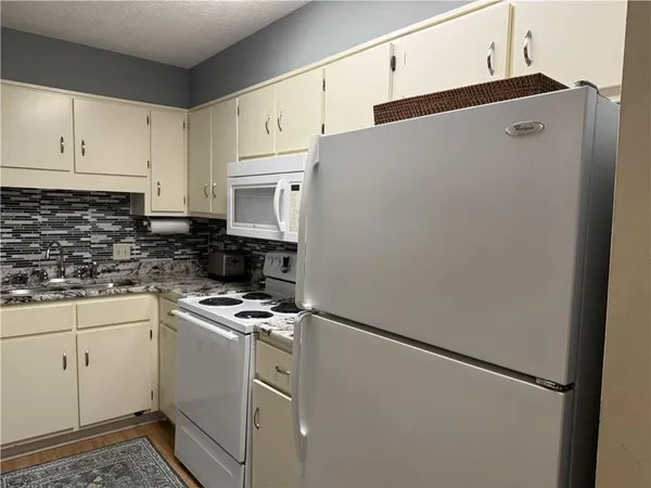 $229,000 | 475 Mount Vernon Highway, Unit B118, Atlanta, GA 30327