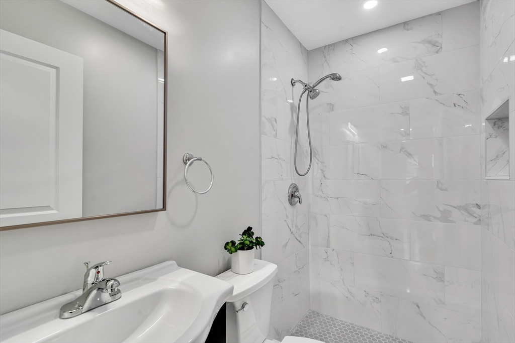 37-39 Lewis Road, Unit 2 Belmont, MA 02478 - Photo 13 of 42
