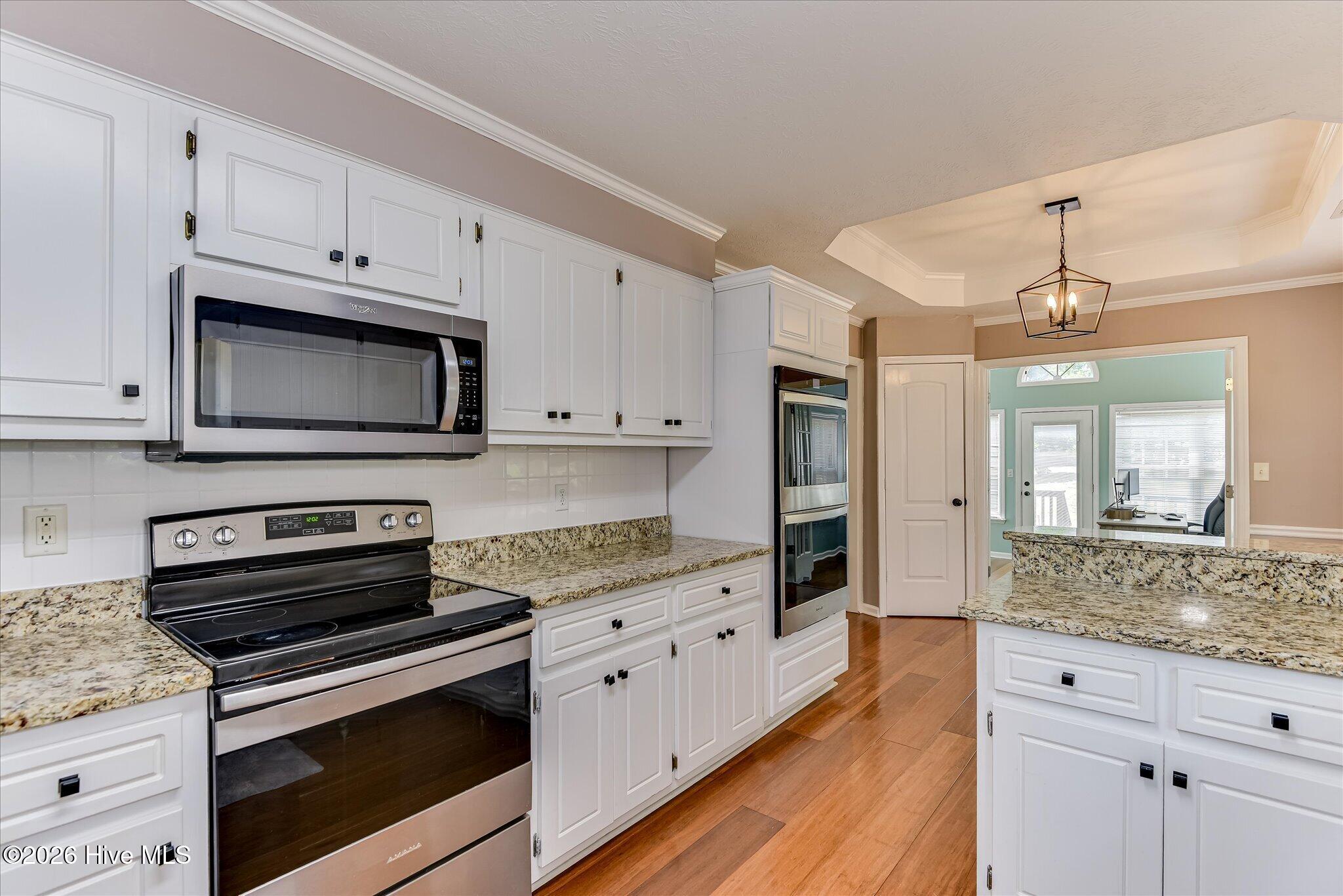 4480 Cape Cod Drive Evans, GA 30809 - Photo 11 of 55 Bright cooks kitchen with 3 ovens and tons of cabinet space.
