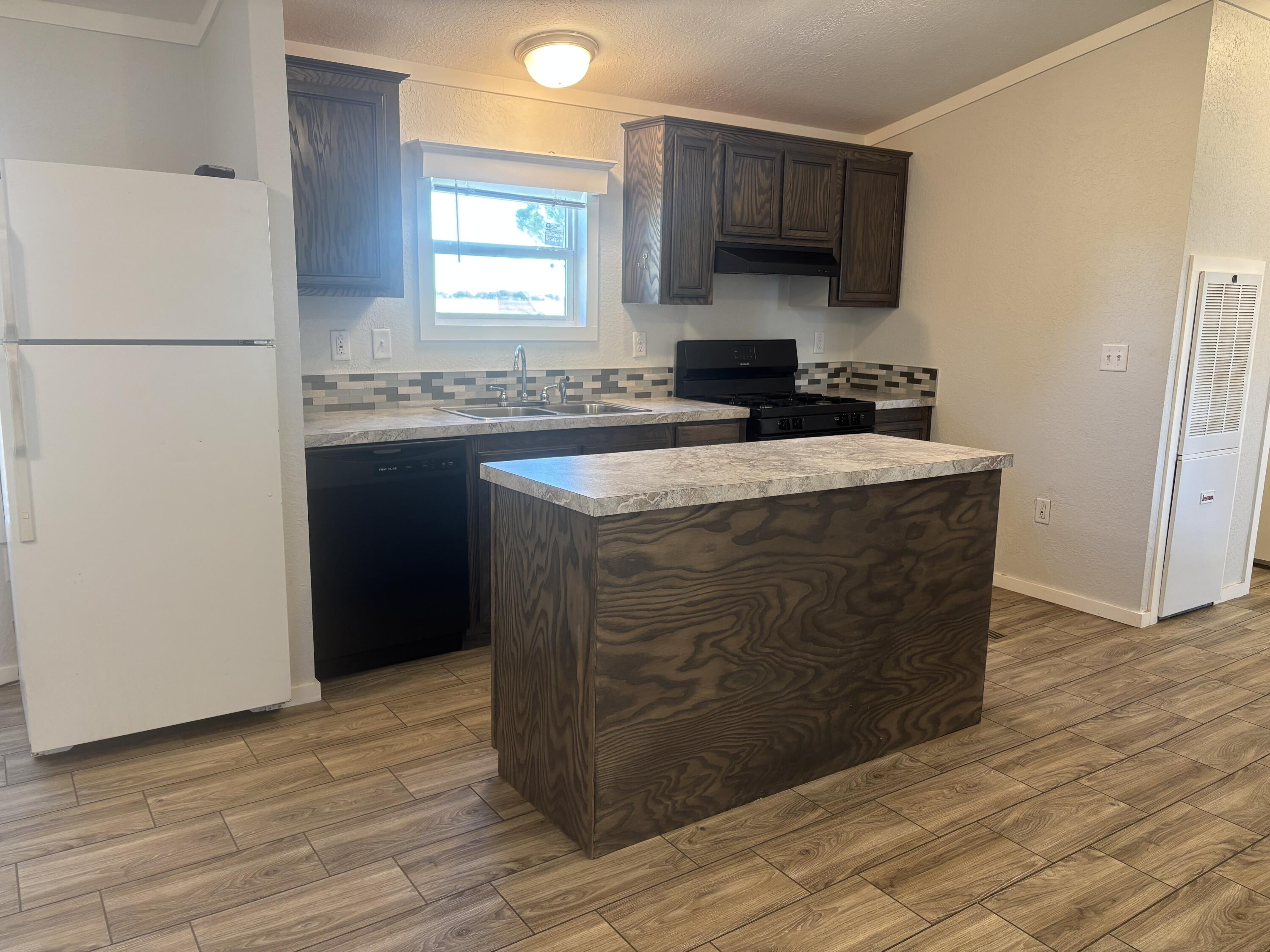 9920 North Chester Avenue Lubbock, TX 79415 - Photo 11 of 22 IMG_4829