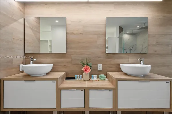 $8,000 | 14019 North Miller Drive, Palm Beach Gardens, FL 33410