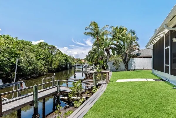 $8,000 | 14019 North Miller Drive, Palm Beach Gardens, FL 33410