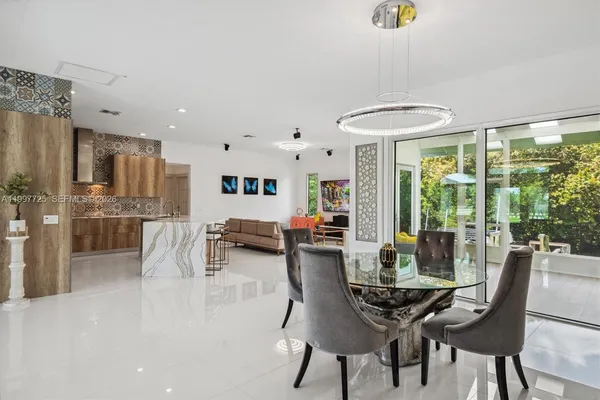 $8,000 | 14019 North Miller Drive, Palm Beach Gardens, FL 33410