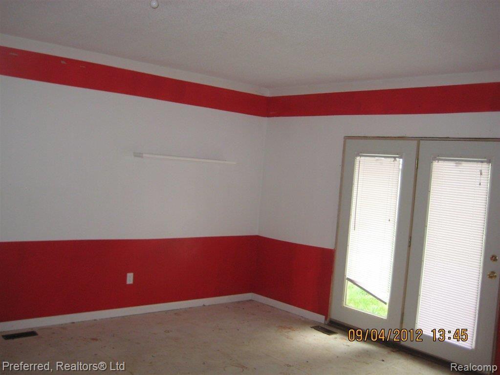8809 Rawsonville Road Belleville, MI 48111 - Photo 11 of 24 great room