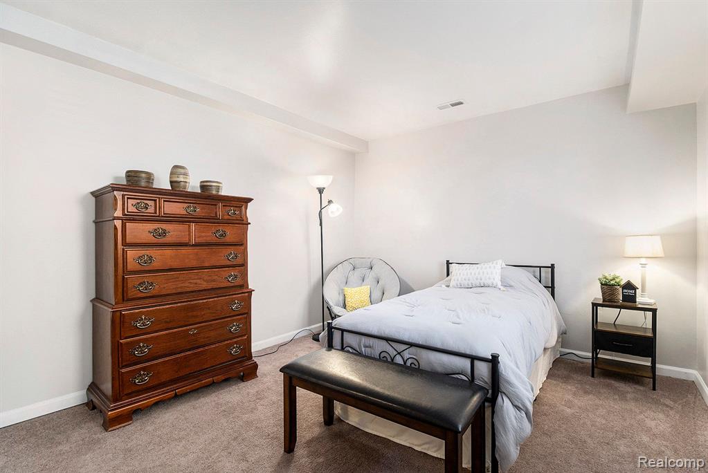 30022 West 12 Mile Road, Unit 2 Farmington Hills, MI 48334 - Photo 9 of 15