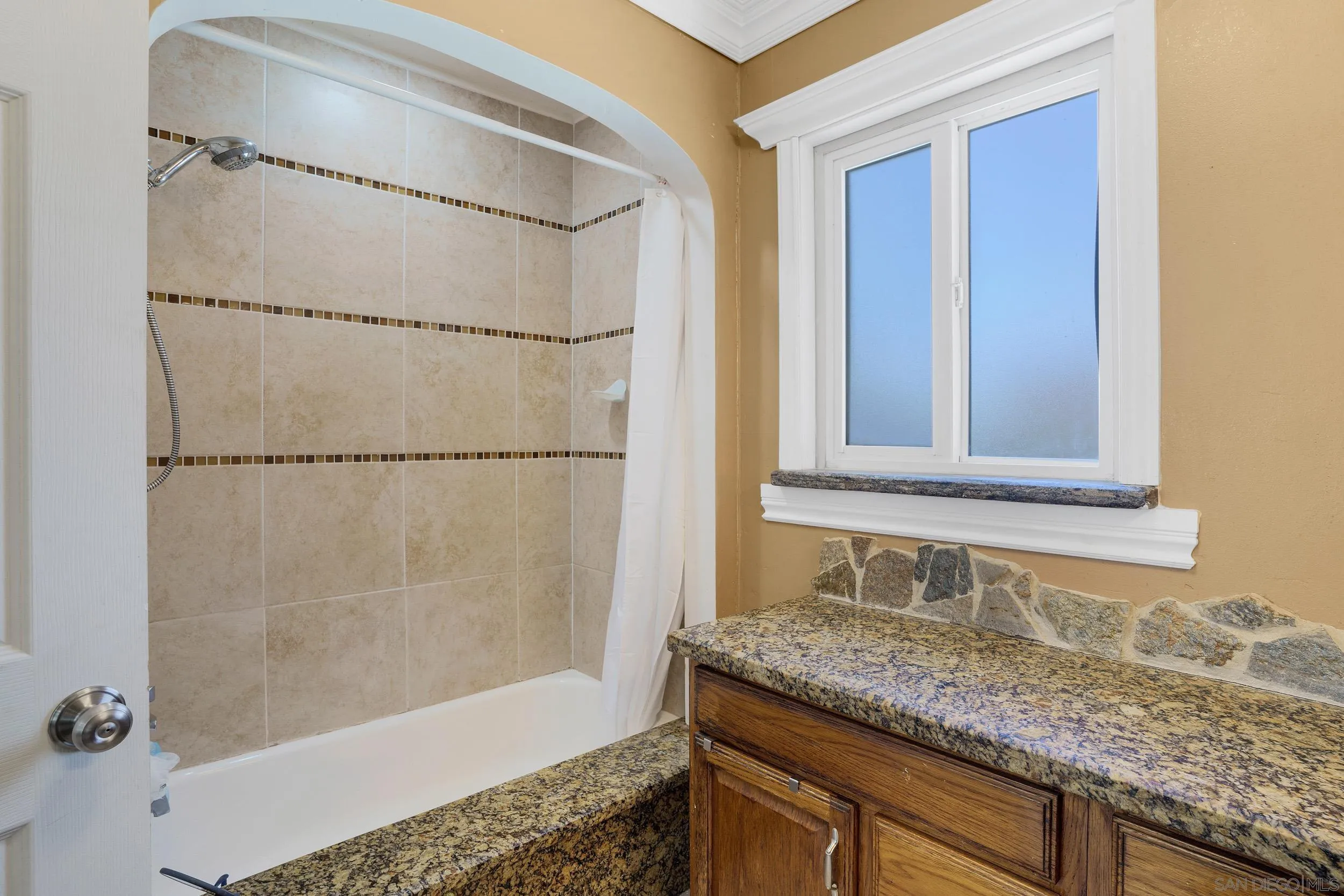 9469 St George Street Spring Valley, CA 91977 - Photo 33 of 46 Gallery Image 33