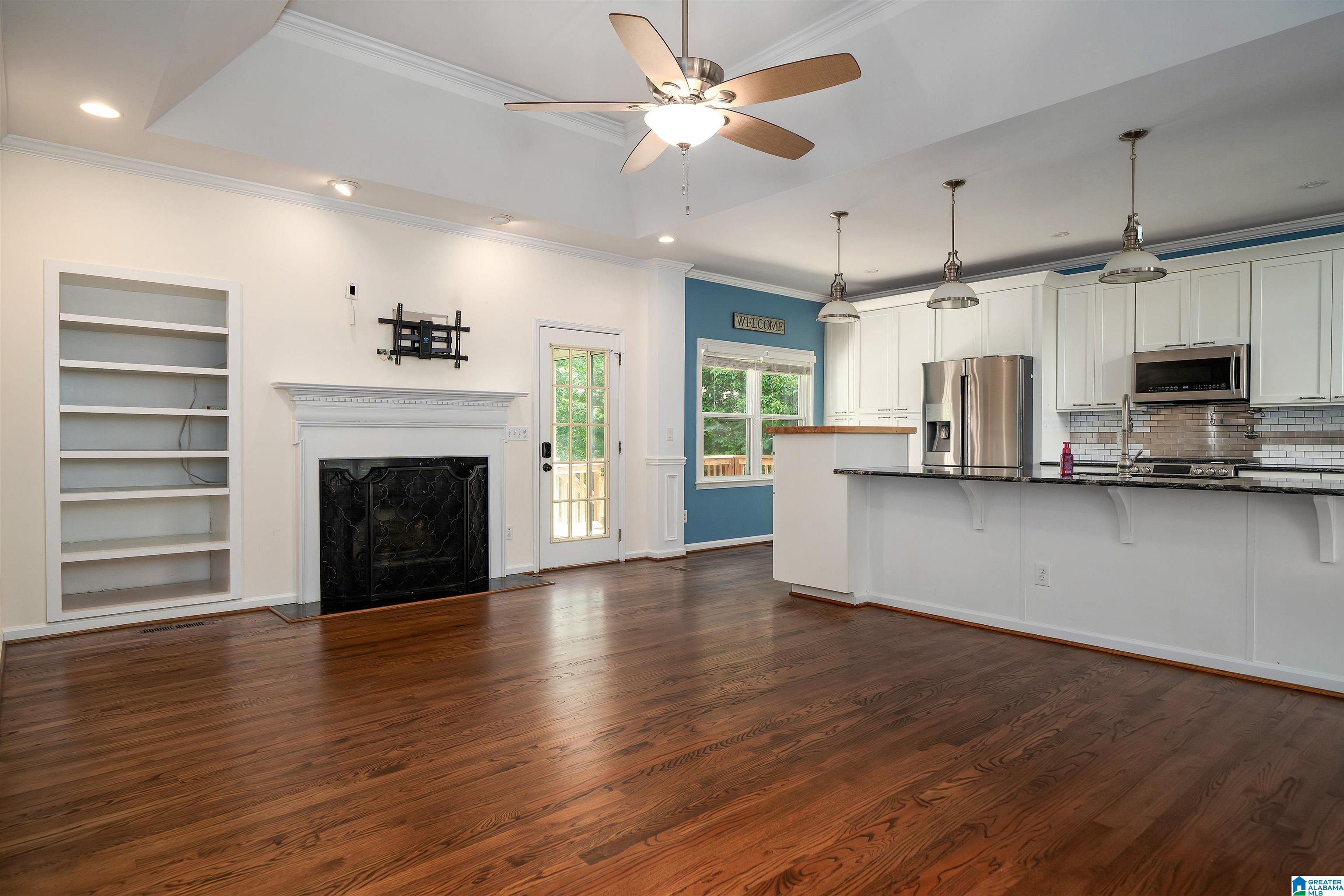 400 Lane Park Trail Alabaster, AL 35114 - Photo 7 of 31