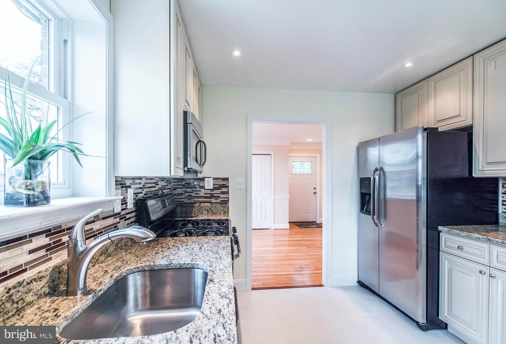 426 Belton Road Silver Spring, MD 20901 - Photo 4 of 30 Kitchen