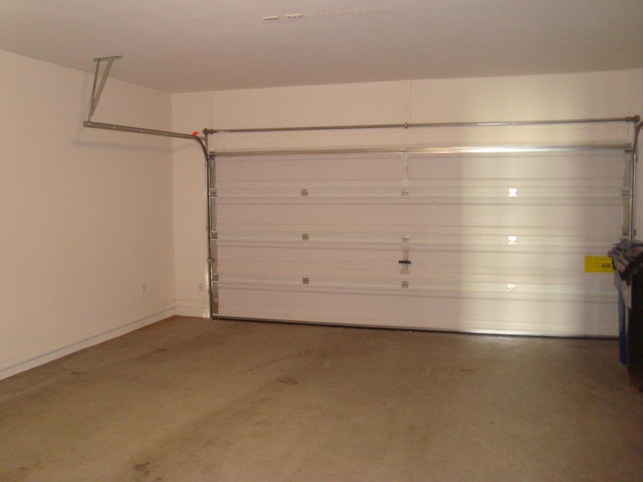 15160 West Calavar Road Surprise, AZ 85379 - Photo 28 of 31 Garage (two car)