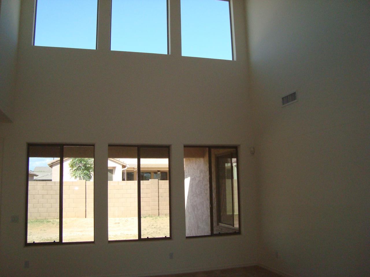 15160 West Calavar Road Surprise, AZ 85379 - Photo 5 of 31 Living Room