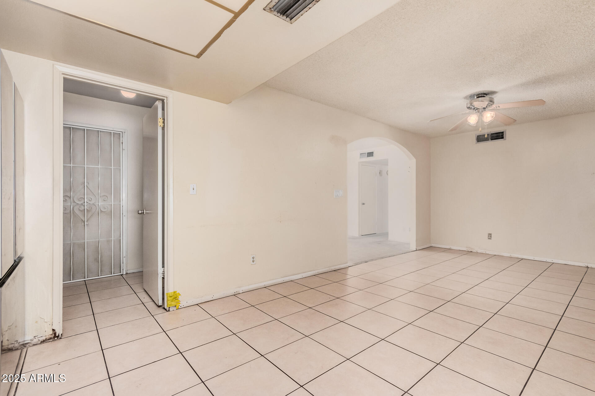 4502 East Pecan Road Phoenix, AZ 85040 - Photo 13 of 35 13 Pecan
