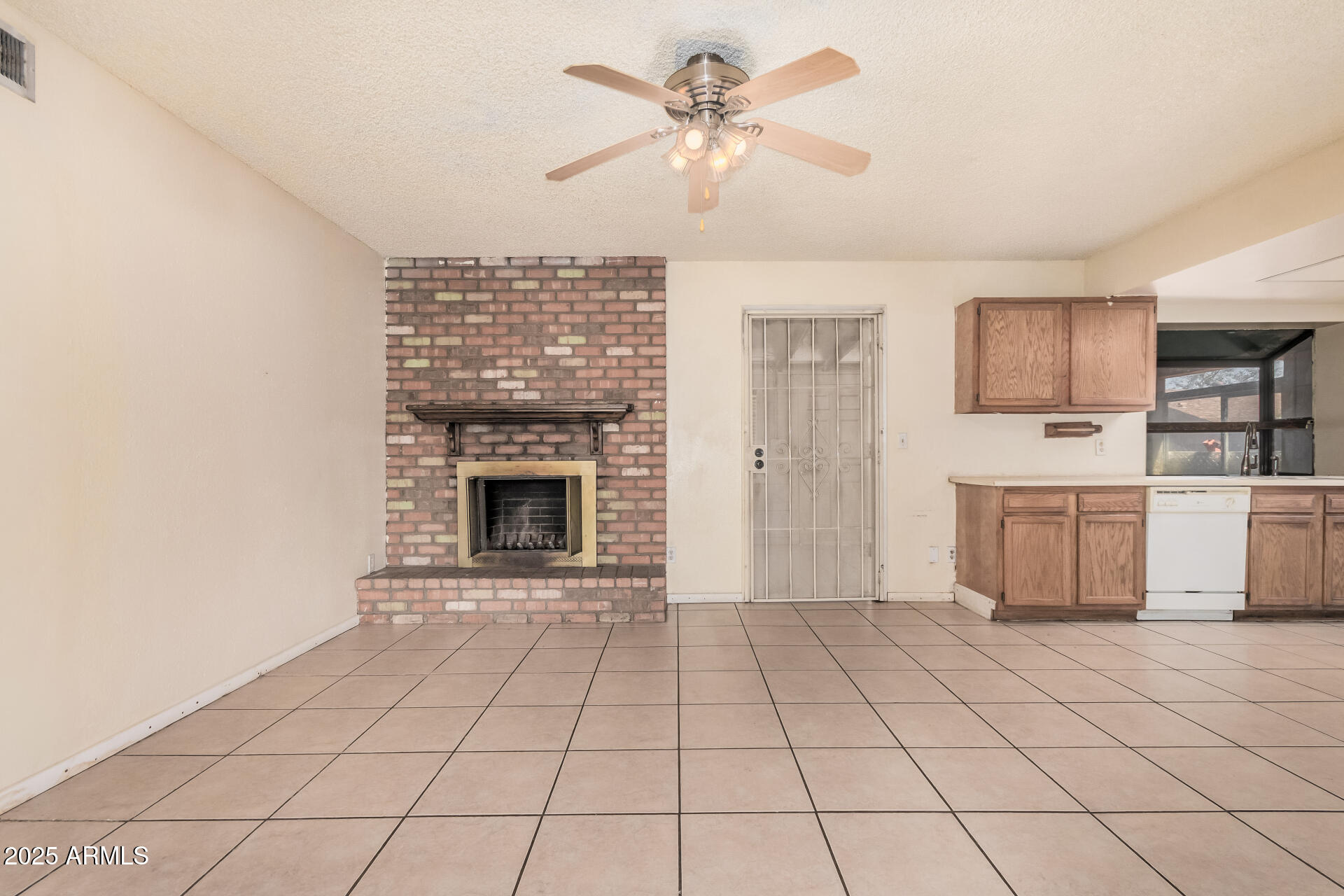 4502 East Pecan Road Phoenix, AZ 85040 - Photo 8 of 35 08 Pecan