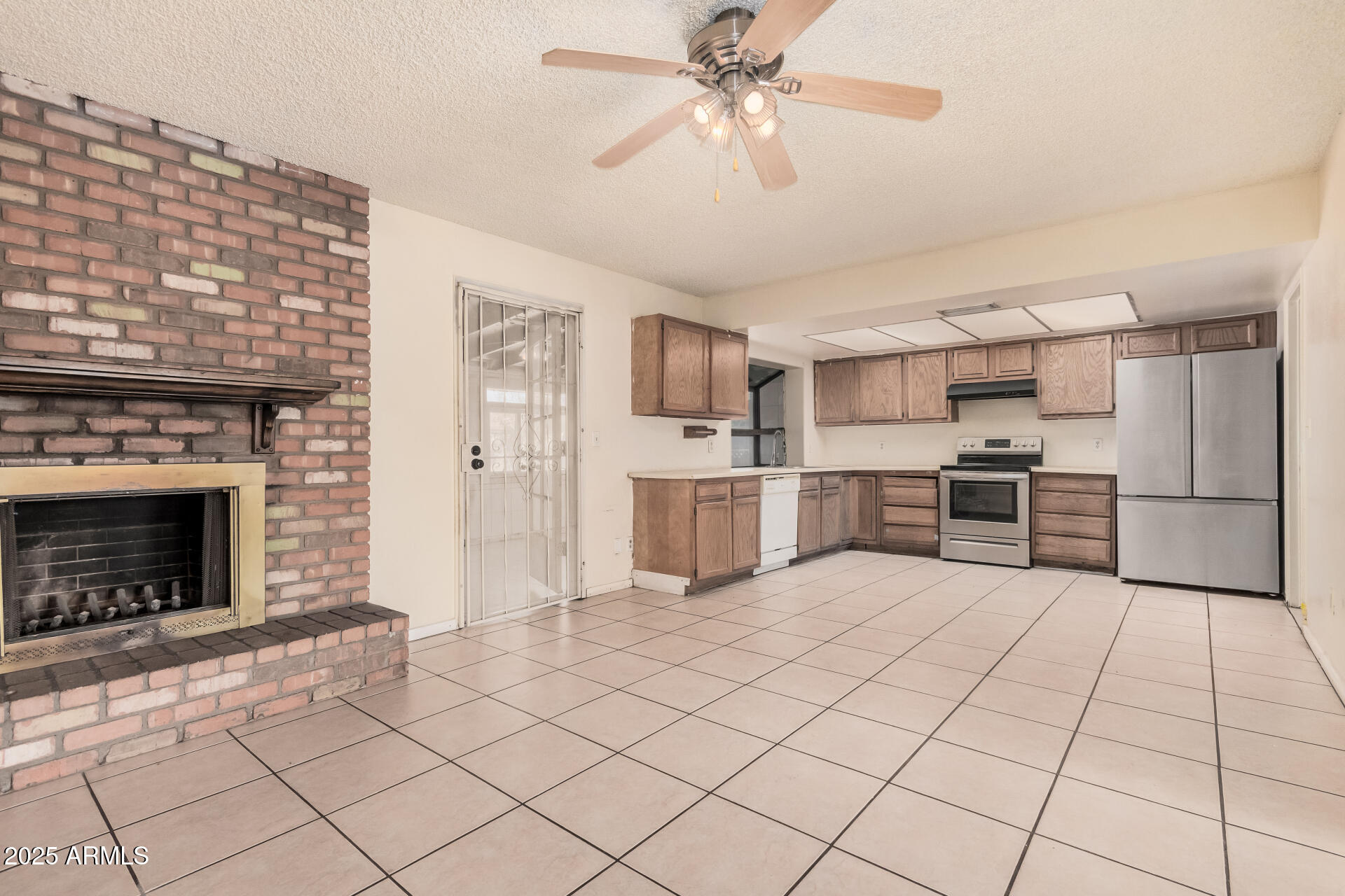 4502 East Pecan Road Phoenix, AZ 85040 - Photo 9 of 35 09 Pecan