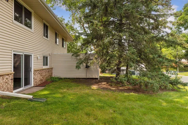 $244,900 | 1171 Timbershore Lane, Eagan, MN 55123