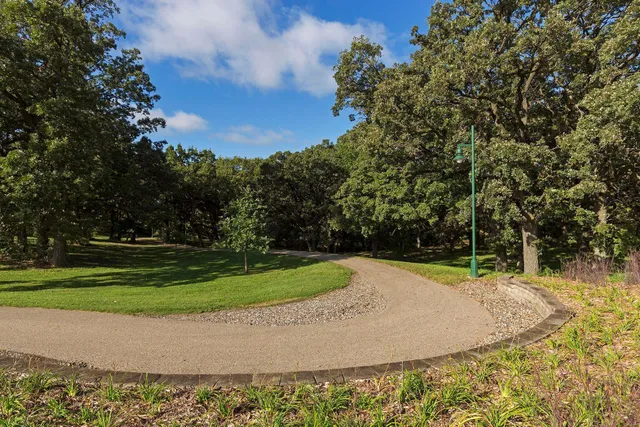 $244,900 | 1171 Timbershore Lane, Eagan, MN 55123